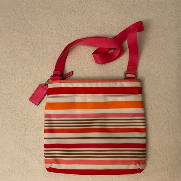 Vintage Coach Striped Purse F31962 Nylon Crossbody 10.5”X9.5” - Picture 2 of 7